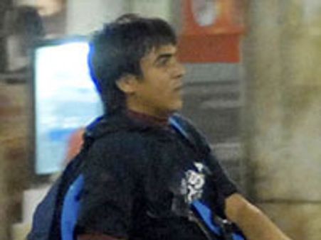 கஸாப் கூட்டாளிகள் 3 பேர் கராச்சியில் கைது?