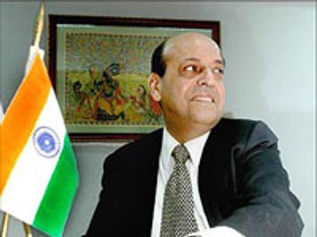 அறக்கட்டளைக்கு நிலம்-சிக்கலில் சாவ்லா