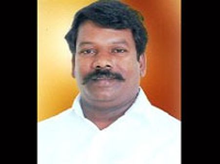 எங்களுக்கு வாய்ப்புகள் காத்துள்ளன-செல்வம்