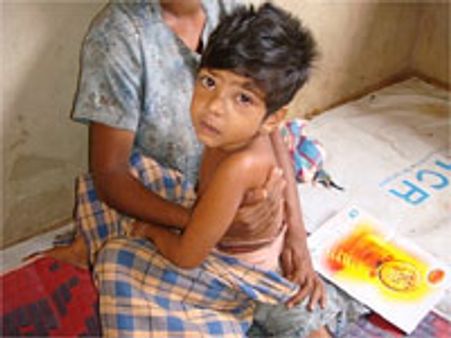 6000 பீரங்கிக் குண்டுகள் வீசி இலங்கை தாக்குதல்-132 தமிழர்கள் பலி