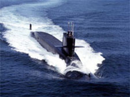 இங்கிலாந்து-பிரான்ஸ் அணு நீ்ர்மூழ்கிகள் மோதல்!