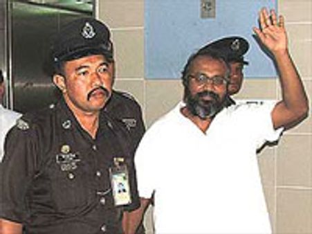 ~~ஹின்ட்ராப்~~ உதயகுமார் உடல்நிலை மோசம்-மனைவி