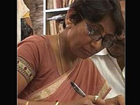 முஸ்லீம் டிஜிபி நியமனம் - முஸ்லீம்களைக் கவர மோடி புதிய தந்திரம்