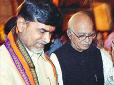 நாயுடு Vs நாயுடு Vs சிரஞ்சீவி