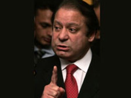 பாக்-தேர்தலில் போட்டியிட ஷெரீப் சகோதர்களுக்கு தடை!