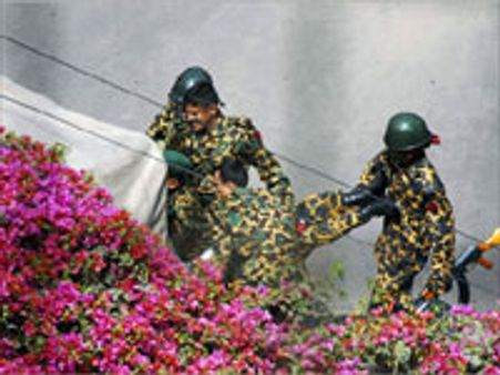 வங்கதேச கலகம் பரவுகிறது-இந்தியா உஷார் நிலை