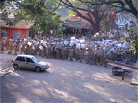 நீதிமன்ற கலவரம்: நீதி விசாரணைக்கு சுப்ரீம் கோர்ட் உத்தரவு