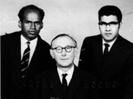இலங்கைப் பேராசிரியர் ஆ.வேலுப்பிள்ளை