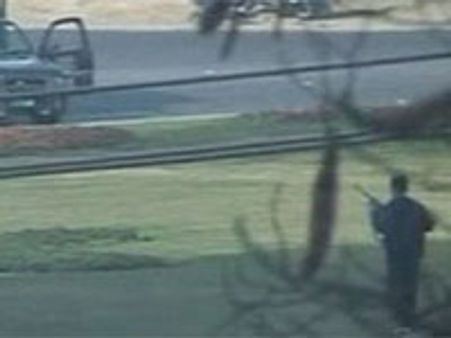 பாகிஸ்தானில் இலங்கை அணி மீது தீவிரவாதிகள் தாக்குதல்-6 வீரர்கள் படுகாயம்