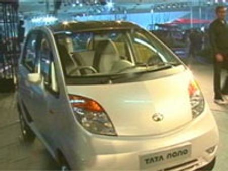 நானோ: ஏப் 9முதல் வெறும் ரூ.2999 செலுத்தி முன்பதிவு செய்யலாம்!