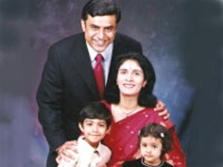 அரசியலுக்கு வந்த ஐஐஎம் பேராசிரியர்!