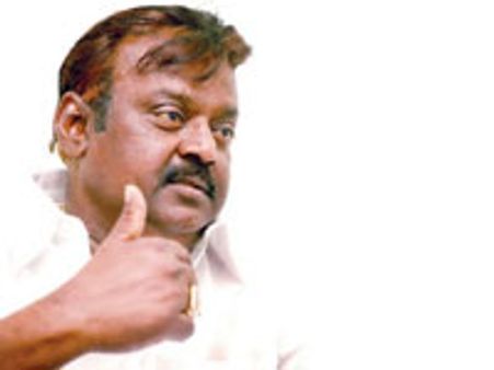 எவ்வளவு பணம் இருக்கு?-நேர்காணலில் விஜயகாந்த்