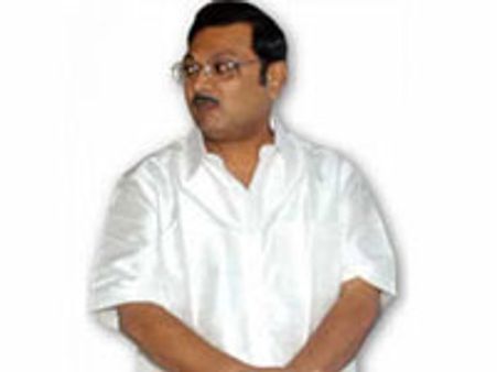 திமுக நேர்காணல் தொடங்கியது, அழகிரி வரவில்லை: அஷ்டமி- ஜெ 'வெயிட்டிங்'!