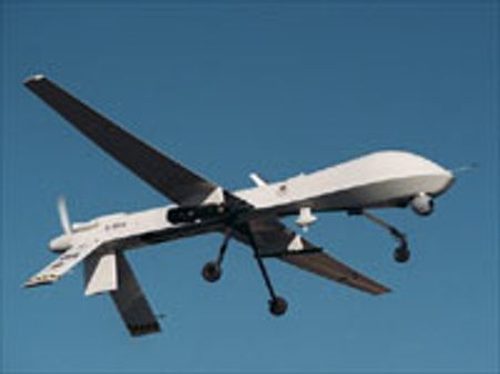 ஐஎன்எஸ் பருந்து கடற்படை தளத்தில் ஆளில்லா விமானங்கள்