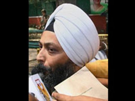 ஷூ வீசிய ஜர்னைல் சிங்குக்கு அகாலி தளம் சீட்!