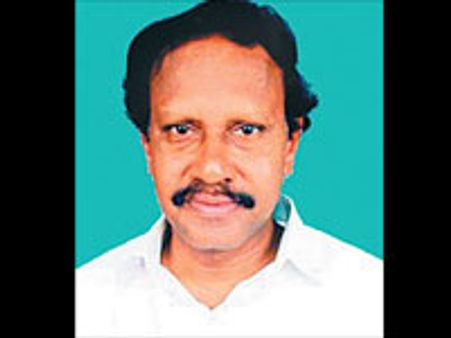 கரூரில் 3வது முறையாக போட்டியிடும் தம்பித்துரை