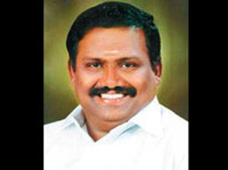 கோவை பாஜக வேட்பாளரான ஜிம்னாசிய சங்கத் தலைவர்