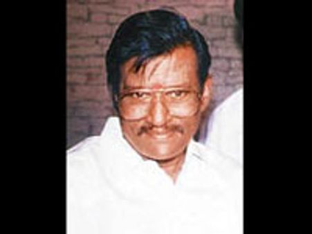 விழுப்புரம் அதிமுக வேட்பாளரான 'மாஜி' ஆனந்தன்