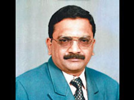 மீண்டும் வேட்பாளரை மாற்றிய ஜெ.-மத்திய சென்னையில் எஸ்.எஸ்.சந்திரன் போய் ஜின்னா