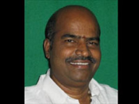 சேலம்-செம்மலையை தாக்கு பிடிப்பாரா தங்கபாலு?