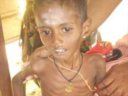 பலத்த பாதுகாப்புடன் கிளிநொச்சி வந்த ராஜபக்சே