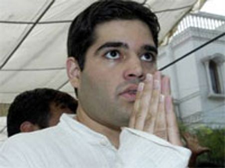 வருண் காந்தி வேட்பு மனு தாக்கல் செய்தார்