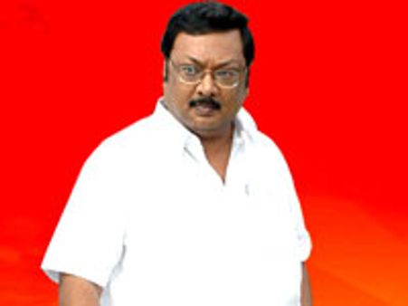 அழகிரி, திமுக வேட்பாளர்கள் வேட்பு மனு தாக்கல்