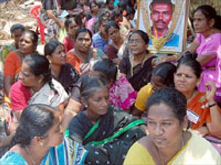 பெண்கள் உண்ணாவிரதம் 13வது நாளாக நீடிப்பு