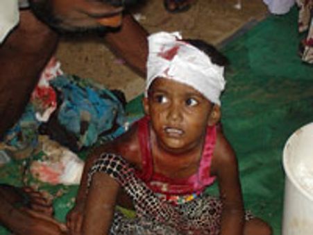 இலங்கை - இன்று 32, நேற்று 174 தமிழர்கள் படுகொலை