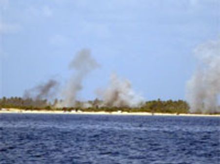 தமிழர் பகுதிகளில் பல மணி நேரம் பீரங்கித் தாக்குதல் - பலர் பலி