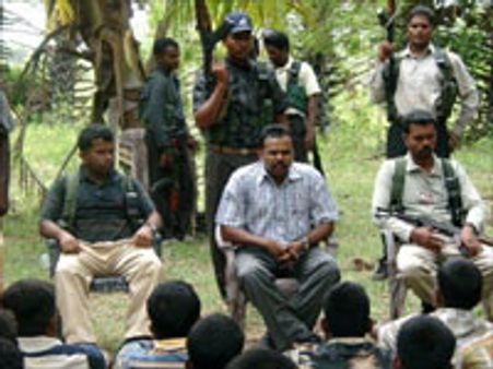 ராஜீவ் கொலை: பிரபாகரன்-பொட்டு அம்மன் திட்டமிட்டனர்-கருணா