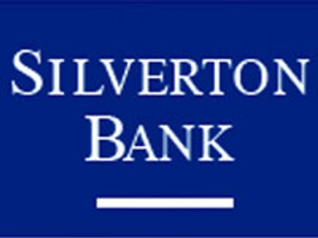 நான்கே மாதங்களில் 32 யு.எஸ். வங்கிகள் திவால்