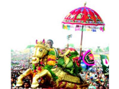 அழகர்கோவிலிலிருந்து கள்ளழகர் நாளை மதுரை புறப்பாடு