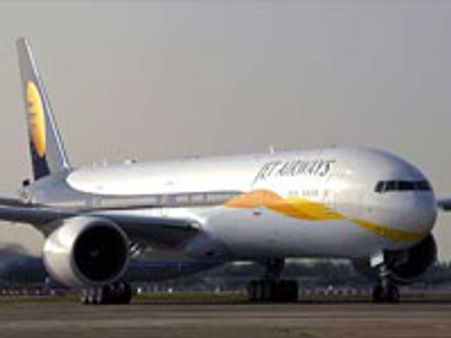 குறைந்த கட்டண விமானசேவை தொடங்கியது ஜெட்