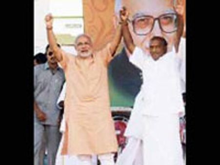 ஈழத் தமிழர்களுக்காக இந்தியாவே கண்ணீர் விடுகிறது - மோடி