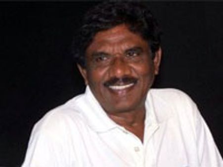 தமிழகமே எழவு வீடாகி விட்டது-பாரதிராஜா