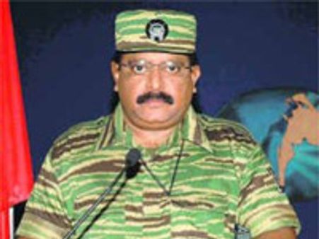 பிரபாகரன் இன்னும் போர்க்களத்தில்தான் இருக்கிறார்-புலிகள்