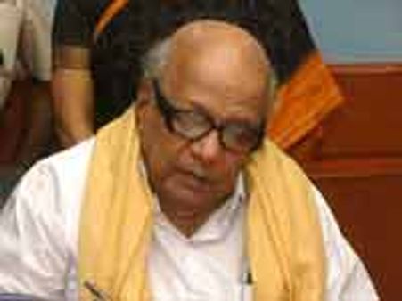 இலங்கை தீர்மானம்-பிரதமருக்கு கருணாநிதி கோரிக்கை