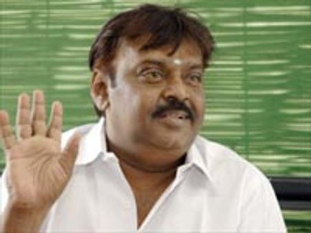 தேர்தல் தோல்வி-விஜயகாந்த் தொடர் ஆலோசனை