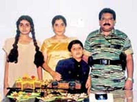 பிரபாகரனின் மனைவி, மகள், பொட்டு அம்மான் மரணம்-கருணா