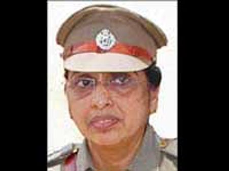 தமிழகத்தில் நாட்டின் முதல் பெண் சிறைத்துறை டிஐஜி!