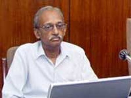 நரேஷ் குப்தாவை சஸ்பெண்ட் செய்ய கோரி வழக்கு