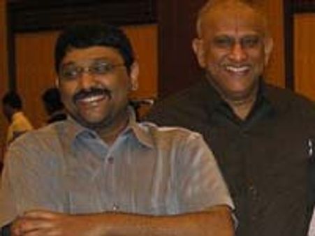 ரூ. 25 கோடி மோசடி: பிரமிட் சாமிநாதன் கைது-ஜாமீனில் விடுதலை