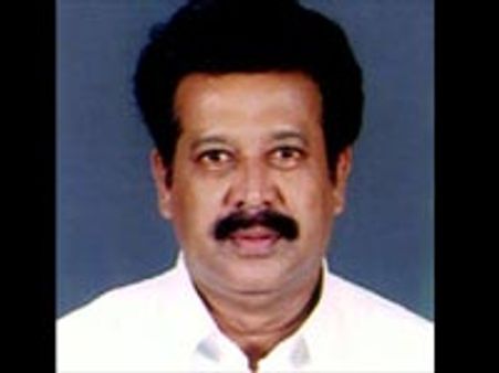 நன்கொடை-4 பொறியியல் கல்லூரிகளில் மாணவர் சேர்க்கைக்கு தடை