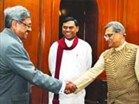 கிருஷ்ணா-கோதபய சந்திப்பு: கப்பலுக்கு அனுமதி?