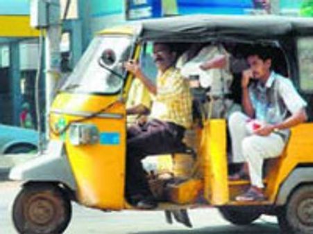 ஆட்டோ ஓட்டுனர் மீது தபால் மூலம் புகார் தரலாம்!