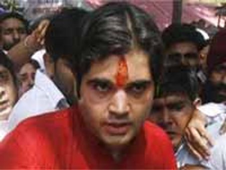 பிலிபித்-வருண் வெற்றியை எதிர்த்து மாமா வழக்கு