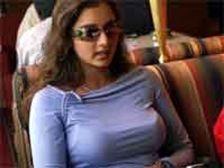 திருமணத்தை நிறுத்து-சானியாவை மிரட்டியவர் கைது