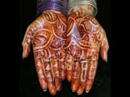 போபாலில் மணப்பெண்களுக்கு கன்னித்தன்மை சோதனை- கொந்தளிப்பு