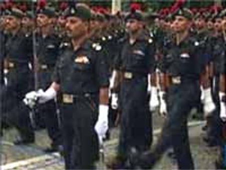 பிரான்ஸ் தேசிய தினம்-இந்திய வீரர்கள் அணிவகுப்பு